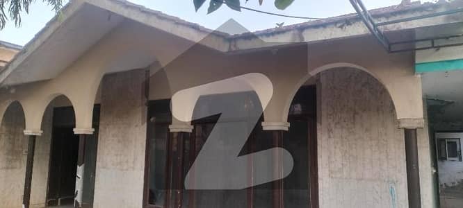 چکلالہ سکیم 3 چکلالہ سکیم,راولپنڈی میں 4 کمروں کا 1 کنال مکان 8.8 کروڑ میں برائے فروخت۔