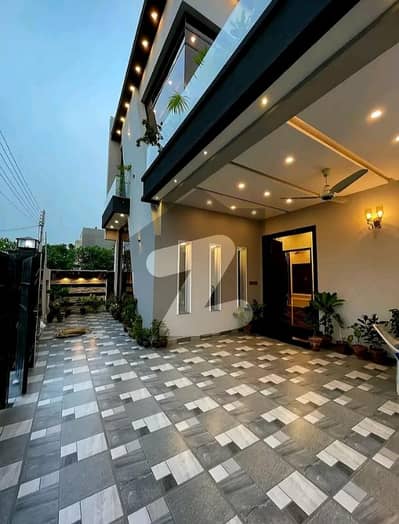 1 KANAL HOUSE FOR RENT