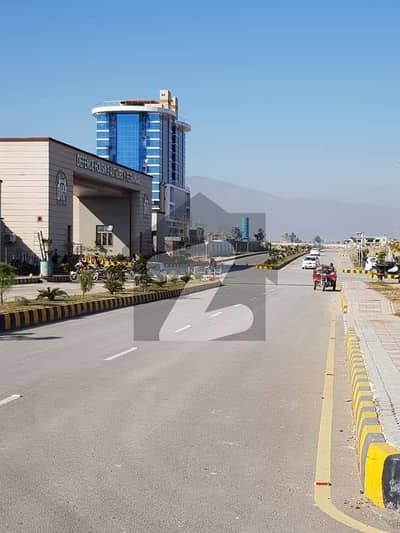 1 Kanal Plot Facing Commercial Available For Sale