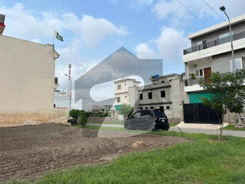10 Marla Crystal Plot For Sale