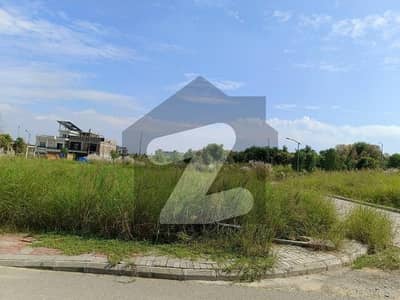 1 Kanal Sun Face With Solid Land Available At Very Reasonable Price