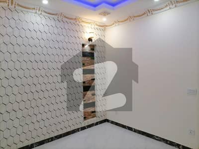 Spacious Prime Location 15 Marla Upper Portion Available For Rent In Rail Town (Canal City) Spacious Prime Location 15 Marla Upper Portion Available For Rent In Rail Town (Canal City)