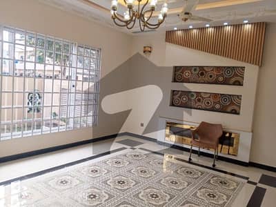 10 Marla House For Rent Phase 4
