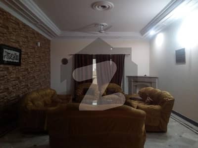 واپڈا ٹاؤن فیز 1 واپڈا ٹاؤن,لاہور میں 6 کمروں کا 1 کنال مکان 1.8 لاکھ میں کرایہ پر دستیاب ہے۔