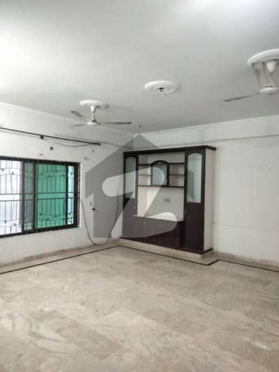 MIAN ESTATE OFFERS MARBLE FLOORING KANAL UPPER PORTION FOR RENT FOR FAMILY