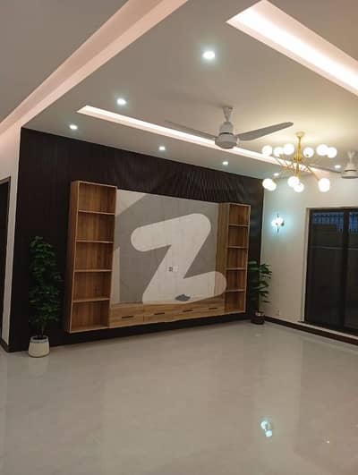 1 Kanal House Available For Sale In Airline Society near Shoukat Khanum Hospital 1 Kanal House Available For Sale In Airline Society near Shoukat Khanum Hospital