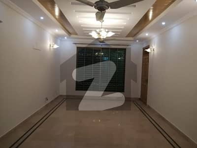 آئی ۔ 8 اسلام آباد میں 3 کمروں کا 14 مرلہ زیریں پورشن 1.45 لاکھ میں کرایہ پر دستیاب ہے۔