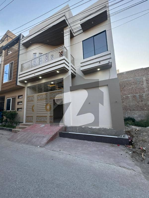 ورسک روڈ پشاور میں 7 کمروں کا 5 مرلہ مکان 2.2 کروڑ میں برائے فروخت۔ ورسک روڈ پشاور میں 7 کمروں کا 5 مرلہ مکان 2.2 کروڑ میں برائے فروخت۔