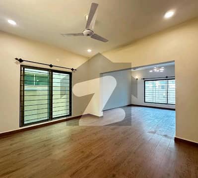 عسکری 6 ملیر کنٹونمنٹ,کینٹ,کراچی میں 5 کمروں کا 12 مرلہ مکان 6.0 کروڑ میں برائے فروخت۔