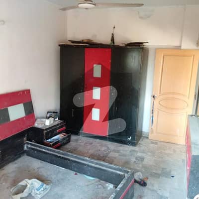 Prime Location Flat Available For sale In Gulistan-e-Jauhar - Block 13