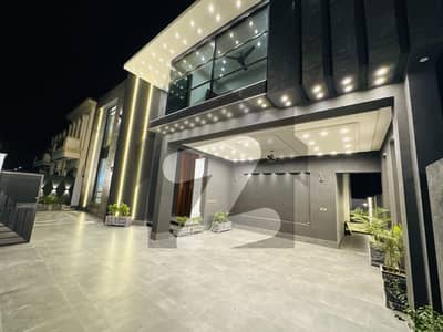 21 Marla Ultra Modern Luxurious House Available For Sale at Hot Location Royal Orchard Multan