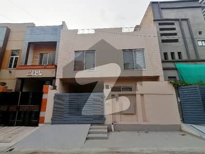 پنجاب یونیورسٹی فیز 2 - بلاک ڈی پنجاب یونیورسٹی سوسائٹی فیز 2,پنجاب یونیورسٹی ایمپلائیز سوسائٹی,لاہور میں 4 کمروں کا 7 مرلہ مکان 3.1 کروڑ میں برائے فروخت۔ پنجاب یونیورسٹی فیز 2 - بلاک ڈی پنجاب یونیورسٹی سوسائٹی فیز 2,پنجاب یونیورسٹی ایمپلائیز سوسائٹی,لاہور میں 4 کمروں کا 7 مرلہ مکان 3.1 کروڑ میں برائے فروخت۔