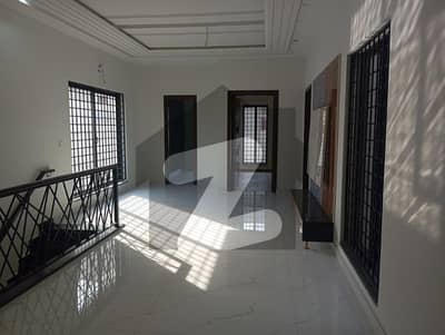 10 MARLA BRAND NEW LUXURY HOUSE FOR SALE