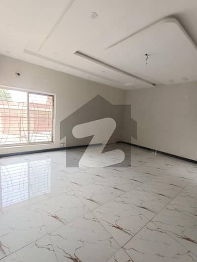 1 kanal Lower Portion Located Ideally In LDA Avenue