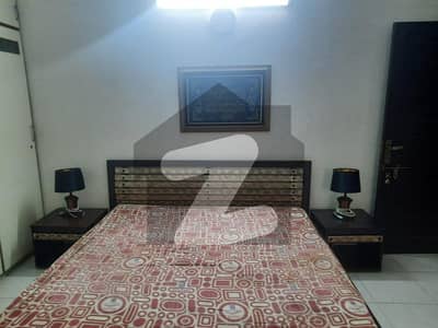 ڈی ایچ اے فیز 6 ڈی ایچ اے ڈیفینس,کراچی میں 2 کمروں کا 12 مرلہ زیریں پورشن 1.35 لاکھ میں کرایہ پر دستیاب ہے۔
