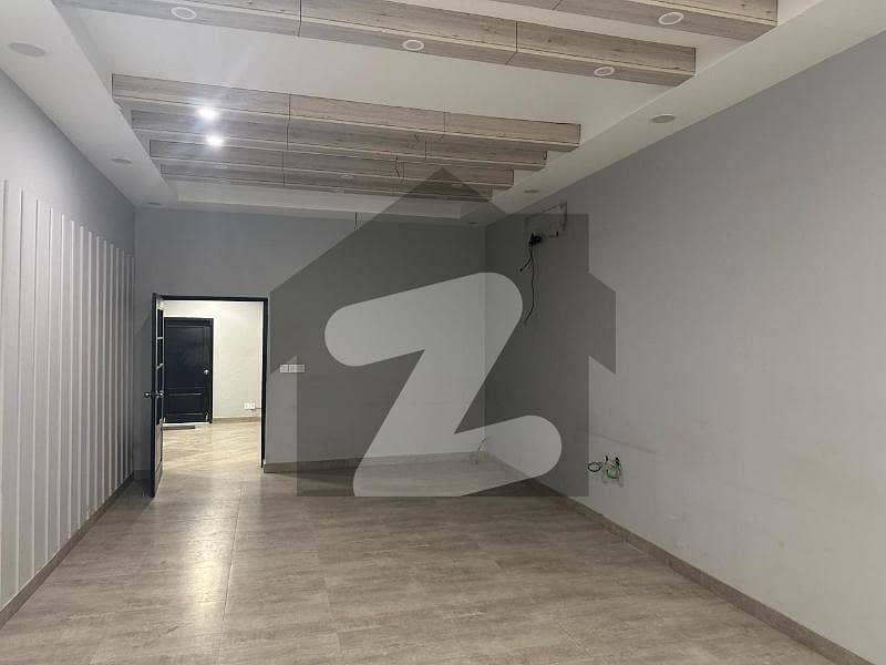 COMMERCIAL BUNGALOW AVAILABLE FOR RENT