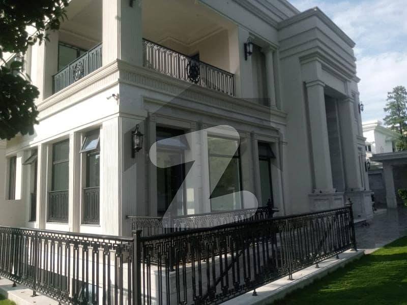 ایف ۔ 7 اسلام آباد میں 11 کمروں کا 4 کنال مکان 1.1 کروڑ میں کرایہ پر دستیاب ہے۔