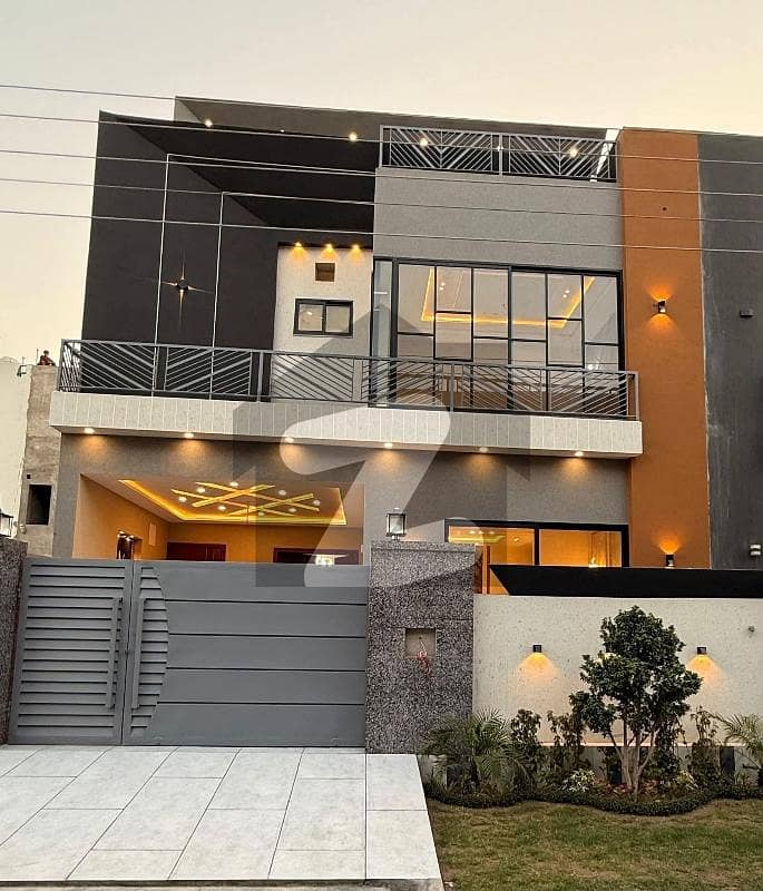 05 Marla Tripal Story Ultra Luxurious Designer House For Rent In Manik Block Buch Executive Villas Multan 05 Marla Tripal Story Ultra Luxurious Designer House For Rent In Manik Block Buch Executive Villas Multan