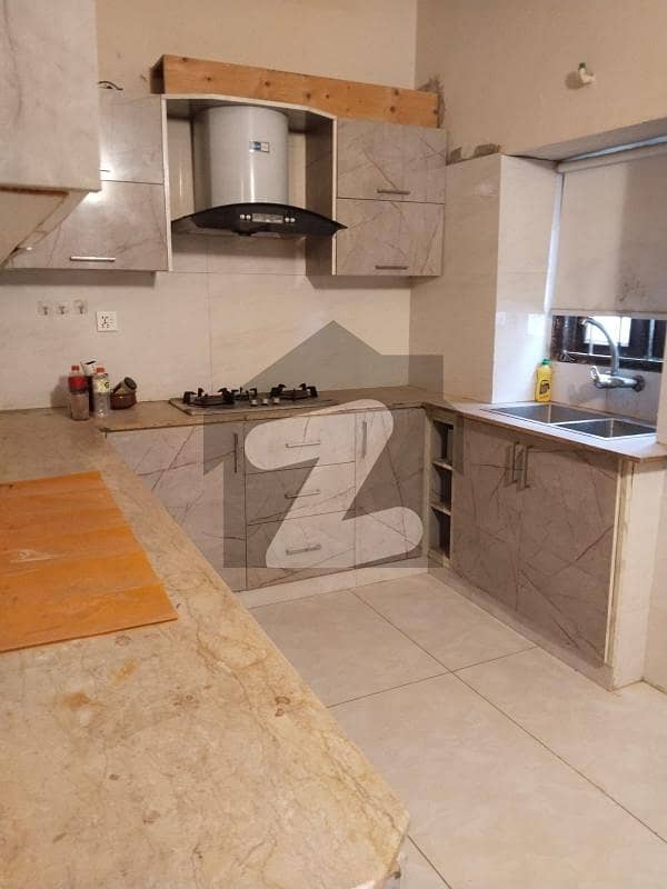 300 Yard 2 Unit Banglow For Sale