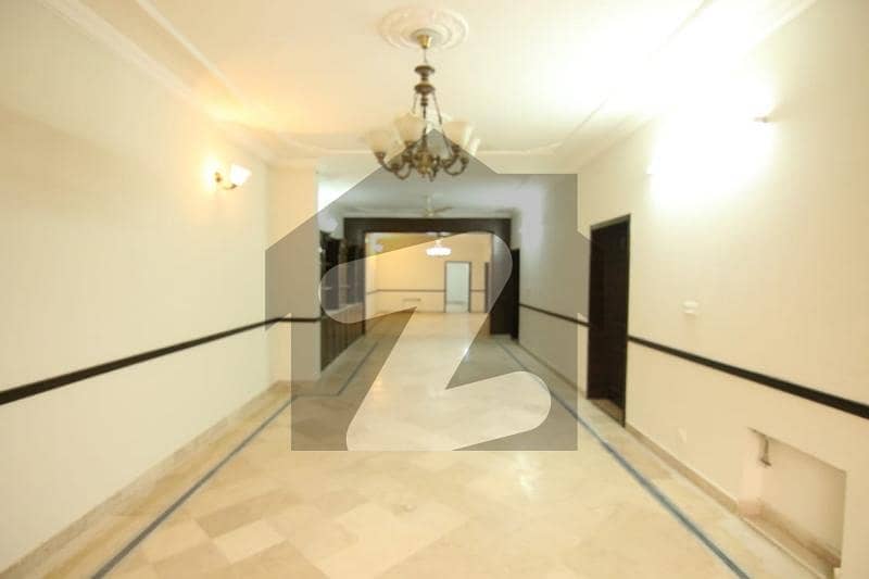 Beautiful Location Upper Portion Very Reasonable Rent InF-11 Beautiful Location Upper Portion Very Reasonable Rent InF-11