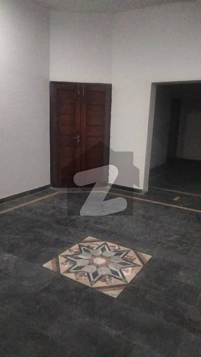 10 Marla Lower Portion Available For Rent