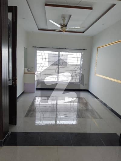 F-11 Beautiful Upper Portion For Rent 3 Bedroom With Attached Bathroom, Drawing Dining TV Lounge Kitchen