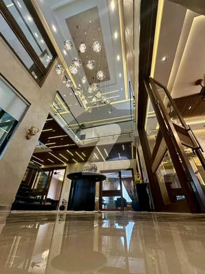 ڈی ایچ اے فیز 3 - بلاک ڈبل ایکس فیز 3,ڈیفنس (ڈی ایچ اے),لاہور میں 6 کمروں کا 2 کنال مکان 37.0 کروڑ میں برائے فروخت۔