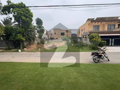 ڈی ایچ اے فیز 4 - بلاک ڈبل جی فیز 4,ڈیفنس (ڈی ایچ اے),لاہور میں 1 کنال رہائشی پلاٹ 4.7 کروڑ میں برائے فروخت۔ ڈی ایچ اے فیز 4 - بلاک ڈبل جی فیز 4,ڈیفنس (ڈی ایچ اے),لاہور میں 1 کنال رہائشی پلاٹ 4.7 کروڑ میں برائے فروخت۔