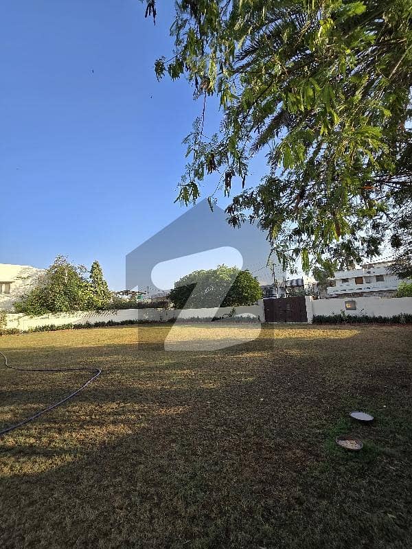 666 Yards Bungalow For Rent