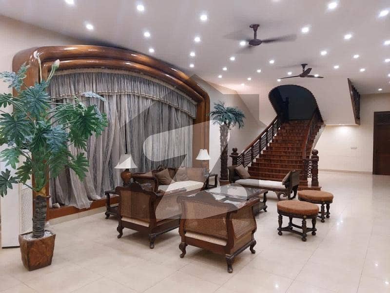 1000 Yard Full Furnished Banglow For Rent