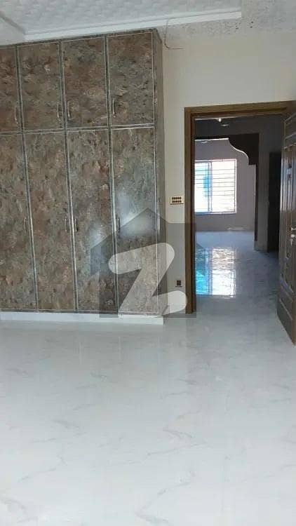 Main Double Road 10 Marla House For Sale In G11 Main Double Road 10 Marla House For Sale In G11