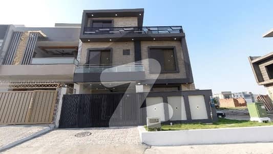 30 By 60 Corner Double Unit House Available For sale