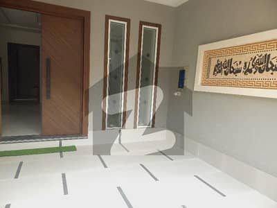 5 marla Barnd new house for sale