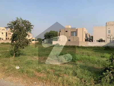FACING PARK KANAL PLOT DIRECT APPROACH TO MAIN ROAD
