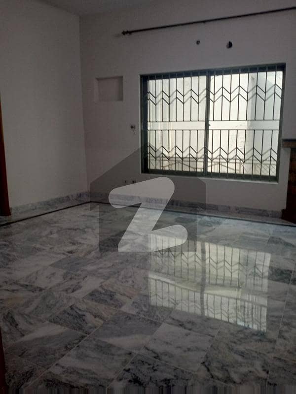 Upper Portion For Rent In I-8/4 Upper Portion For Rent In I-8/4