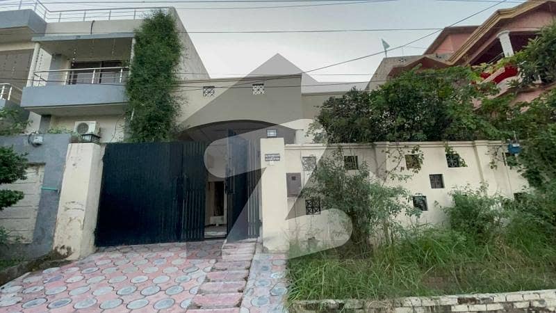 گلشن آباد راولپنڈی میں 3 کمروں کا 12 مرلہ مکان 1.85 کروڑ میں برائے فروخت۔ گلشن آباد راولپنڈی میں 3 کمروں کا 12 مرلہ مکان 1.85 کروڑ میں برائے فروخت۔