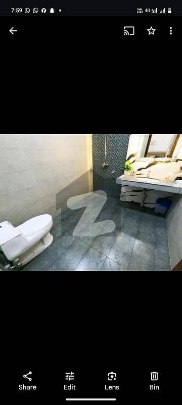 یو ای ٹی ہاؤسنگ سوسائٹی ۔ بلاک بی یو ای ٹی ہاؤسنگ سوسائٹی,لاہور میں 7 کمروں کا 1 کنال مکان 5.75 کروڑ میں برائے فروخت۔