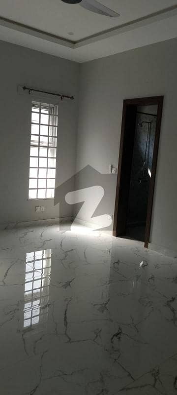 10 Marla Upper Portion Available For Rent