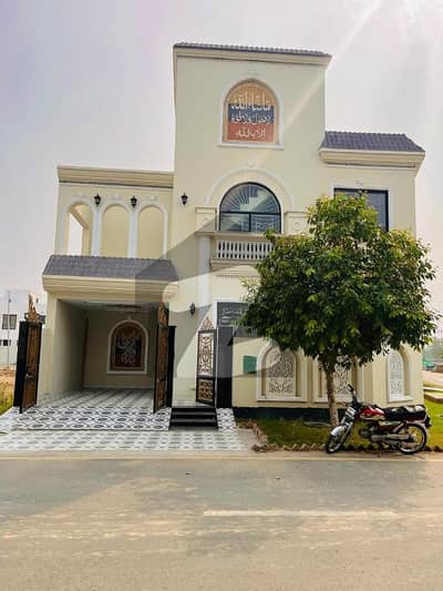 بحریہ نشیمن ۔ آئرس بحریہ نشیمن,لاہور میں 4 کمروں کا 7 مرلہ مکان 2.2 کروڑ میں برائے فروخت۔