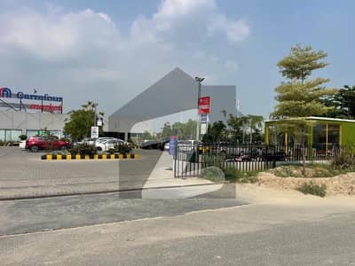 U Block 1 Kanal pair Beautiful Location Close to Carrefour