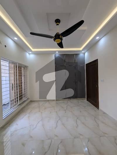 10 Marla Upper Portion For Rent