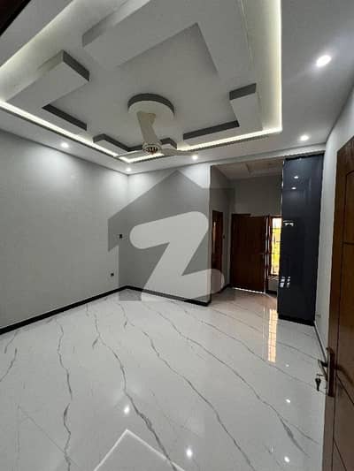 جناح گارڈنز ایف ای سی ایچ ایس,اسلام آباد میں 5 کمروں کا 8 مرلہ مکان 2.9 کروڑ میں برائے فروخت۔ جناح گارڈنز ایف ای سی ایچ ایس,اسلام آباد میں 5 کمروں کا 8 مرلہ مکان 2.9 کروڑ میں برائے فروخت۔