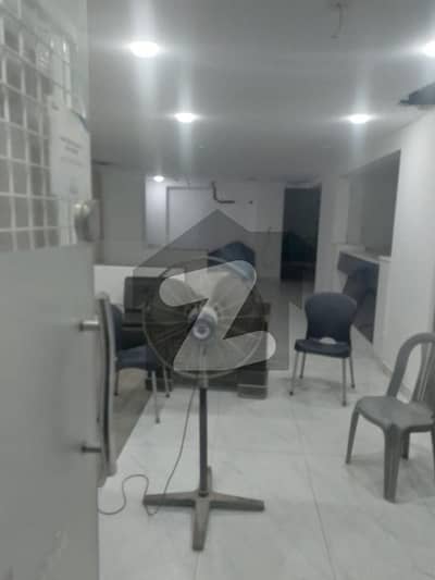 Prime Location 200 Square Yards Office For Grabs In Mehmoodabad