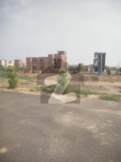 یونین گرینز فیز 2 پائن ایونیو,لاہور میں 3 مرلہ رہائشی پلاٹ 37.5 لاکھ میں برائے فروخت۔