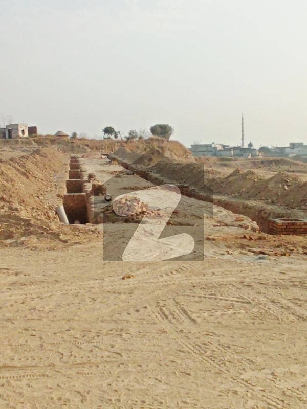 یونیورسٹی ٹاؤن اسلام آباد میں 5 مرلہ رہائشی پلاٹ 35.0 لاکھ میں برائے فروخت۔