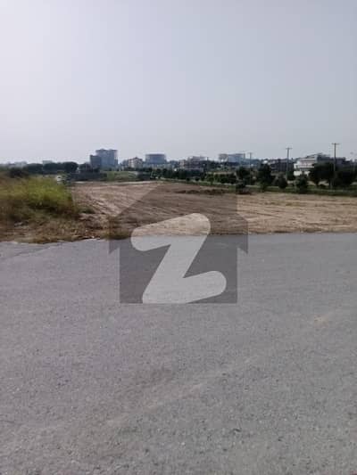 یونیورسٹی ٹاؤن اسلام آباد میں 6 مرلہ رہائشی پلاٹ 30.0 لاکھ میں برائے فروخت۔