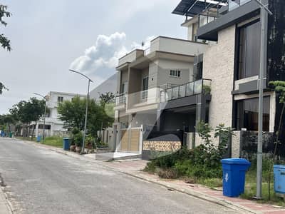 1 Kanal Sun Corner Bouelvard Facing With Extra Land Beautifull Plot AVailable For Sale In Shalimar Town Islamabad