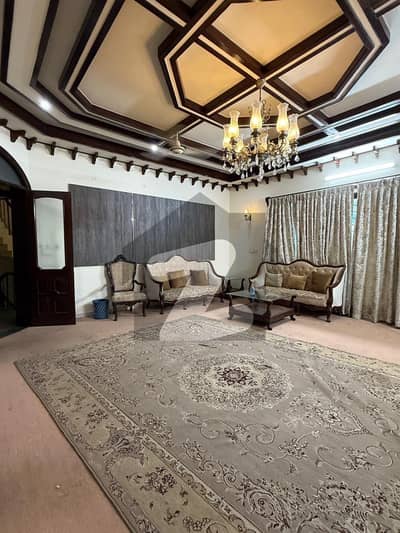 20 Marla House Situated In E-11 For Rent