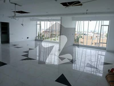 Outclass Office Floor With Chambers Main Zulfiqar Avenue Ideal For Corporate Offices. . RENT