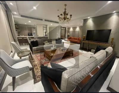 Gulberg Luxury Apartment For Rent | 3 Bed | Prime Location | PKR 290K
